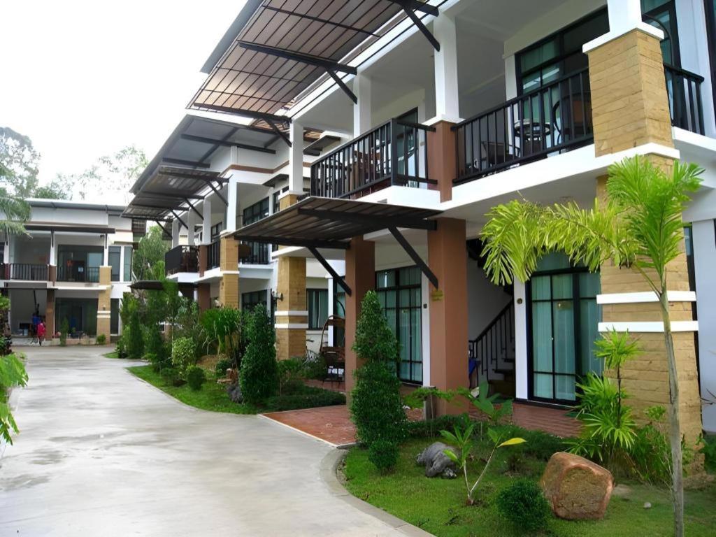 Nattha Waree Hot Spring Resort And Spa Ban Nua Khlong Eksteriør bilde