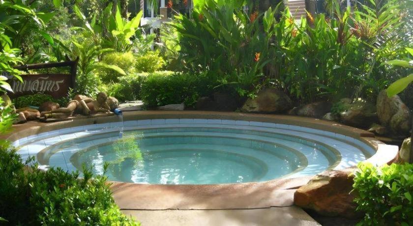 Nattha Waree Hot Spring Resort And Spa Ban Nua Khlong Eksteriør bilde